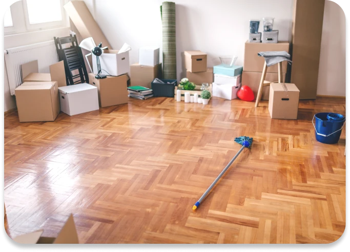 Empty room with packing boxes